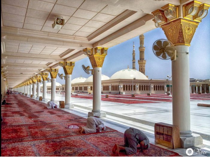 Намаз на крыше мечети Пророка в Медине