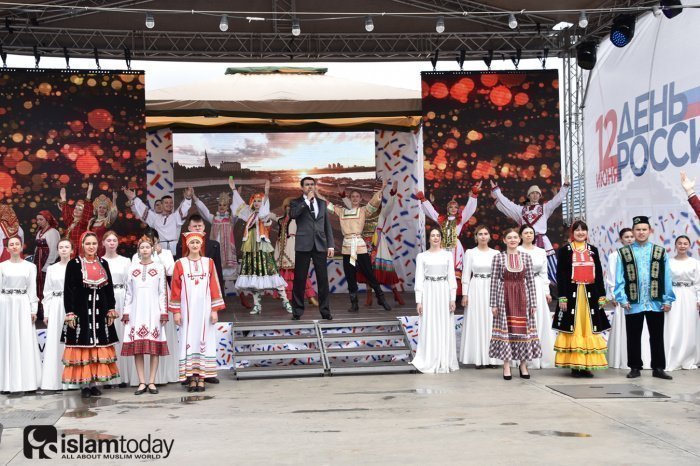 Парад дружбы народов, этно-маркет, фестиваль «Таба».