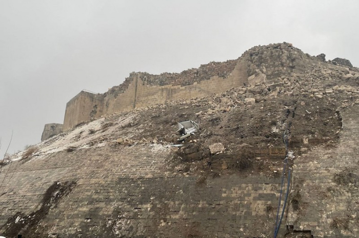 Крепость Газиантепа после землетрясения. Источник фото: arkeofili.com