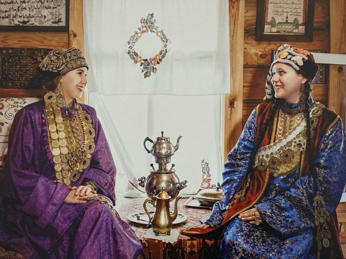 Кулакова Екатерина из серии работ "В гостях у татар"